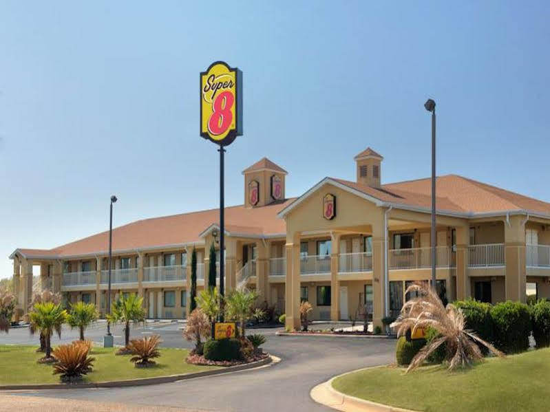 Hotel Super 8 By Wyndham Pratt Extérieur photo
